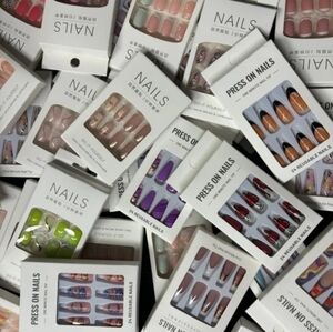 ✨️MYSTERY PRESS-ON NAIL BUNDLES ✨